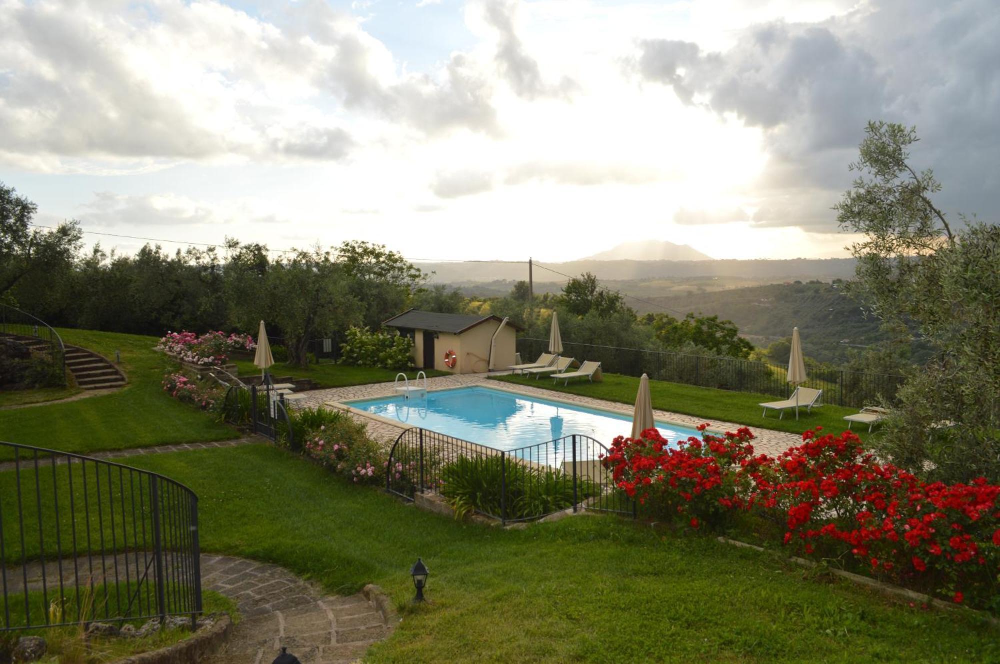 Villa Collebelvedere - Near Rome With Home Restaurant Fara in Sabina エクステリア 写真