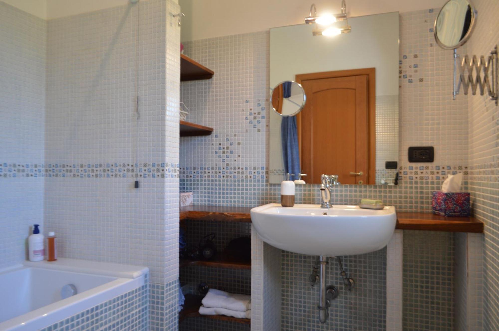 Villa Collebelvedere - Near Rome With Home Restaurant Fara in Sabina エクステリア 写真