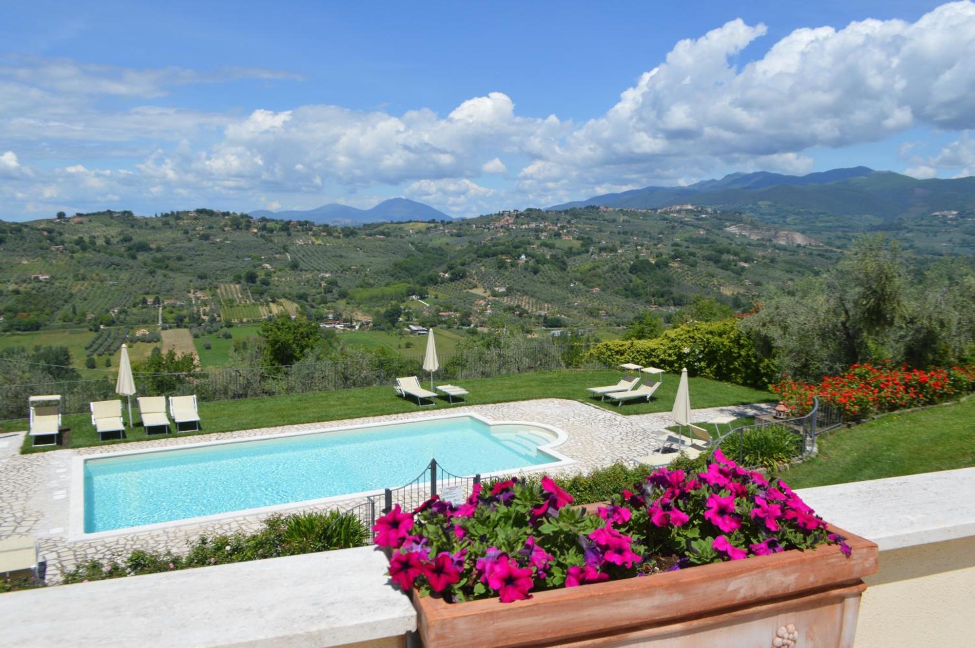 Villa Collebelvedere - Near Rome With Home Restaurant Fara in Sabina エクステリア 写真