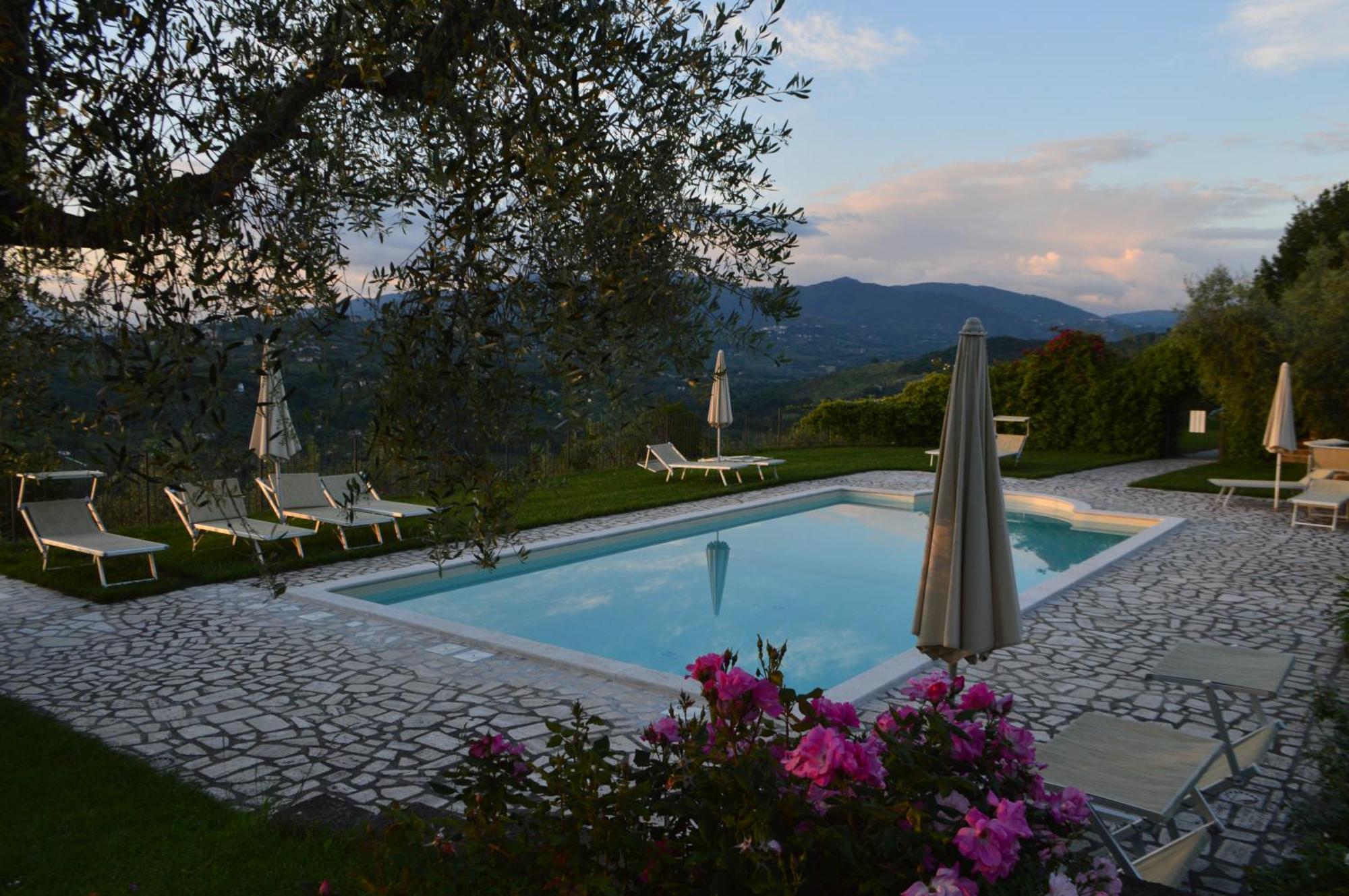 Villa Collebelvedere - Near Rome With Home Restaurant Fara in Sabina エクステリア 写真