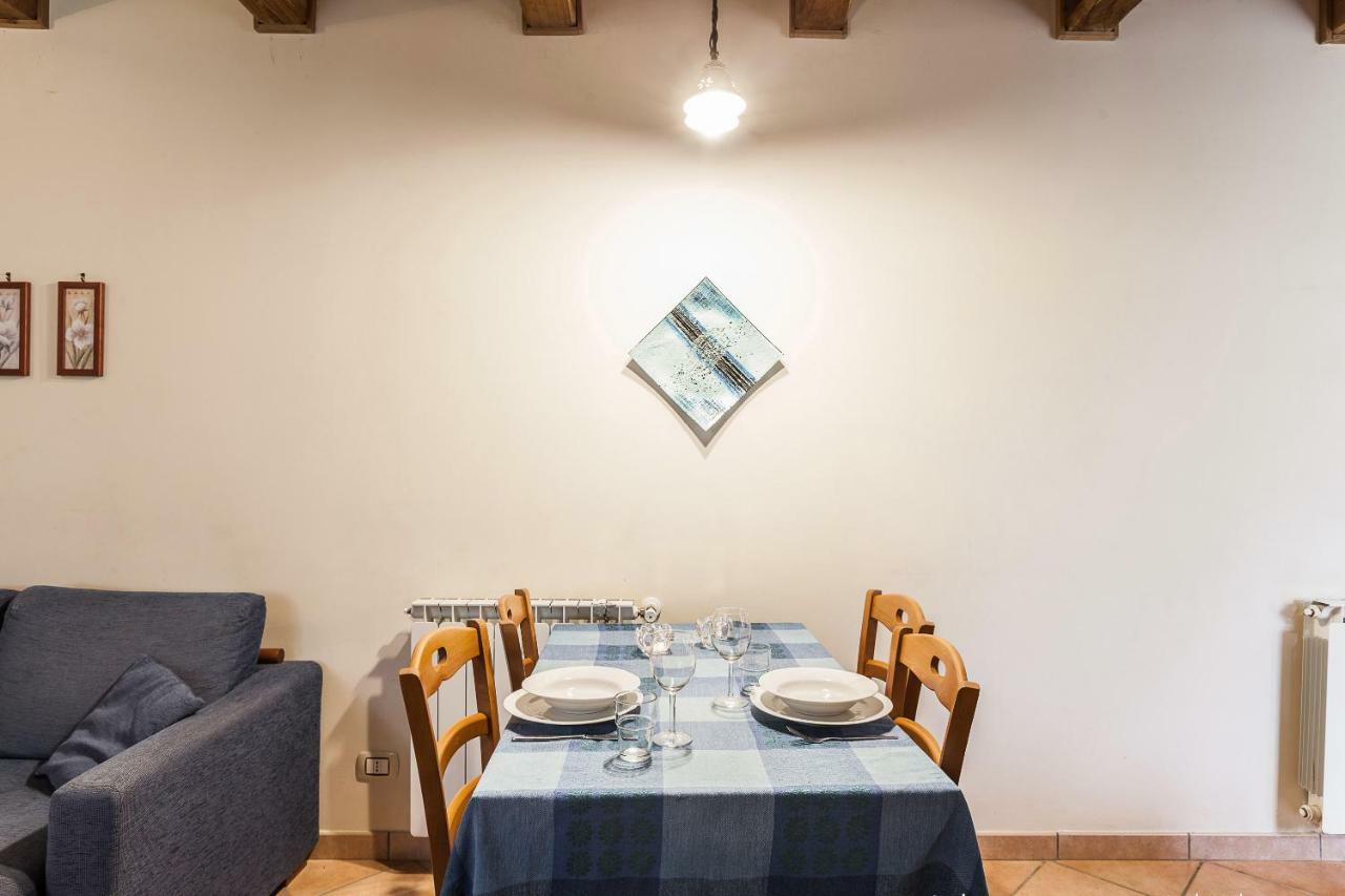 Villa Collebelvedere - Home Restaurant Fara in Sabina エクステリア 写真