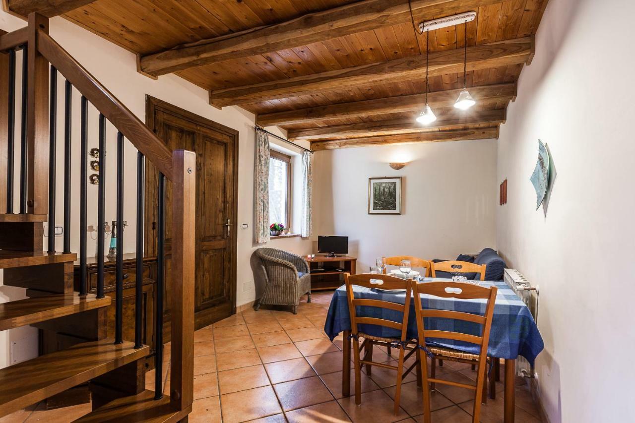 Villa Collebelvedere - Near Rome With Home Restaurant Fara in Sabina エクステリア 写真